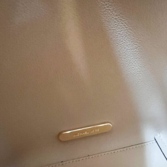 Michael Kors Emilia Small Bucket Crossbody Bag Pink - Picture 9 of 9